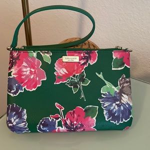 Kate Spade Spring Bloom Lolly wristlet/clutch.